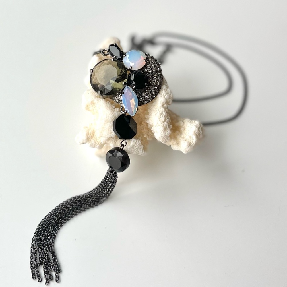 Beautiful pendant with jet, black diamond and opal glass stone and tassel NWOT